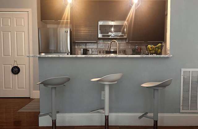 2 Bedroom Apt in the heart of Atlanta with Wi-Fi and EV charging station!