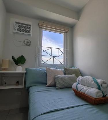 2 bedroom condo