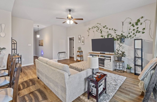 2 Bedroom Home in Lake Charles