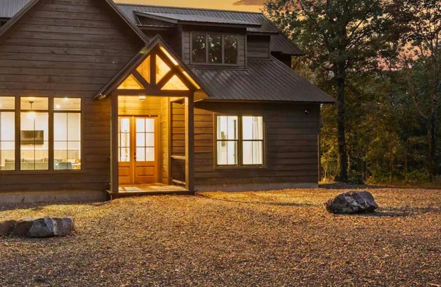 2 Private Heated Pools | Games | Sleeps 48!
