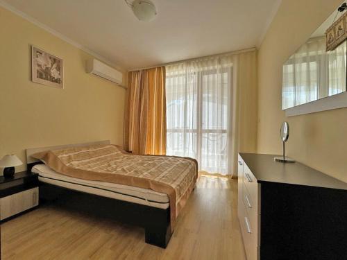 2 rooms Astoria 2 Elenite