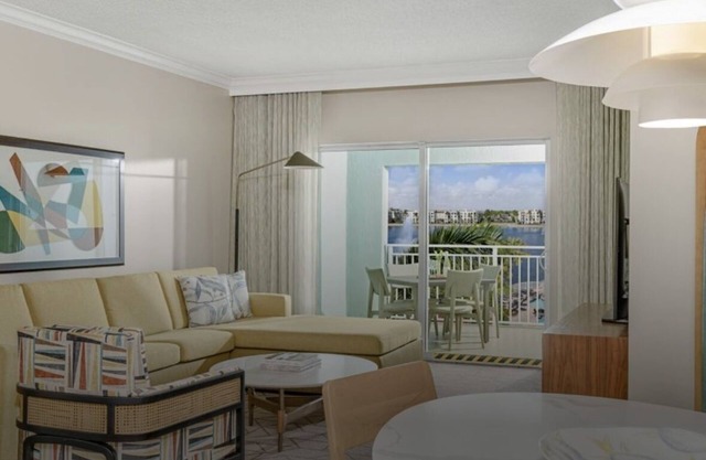 2Bdrm, 2 Bathroom villa for a perfect family or friends vacation at Doral Miami