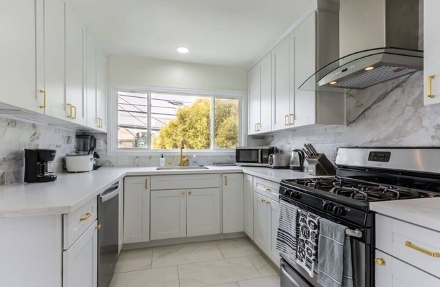 2BR Near Balboa Park Bart