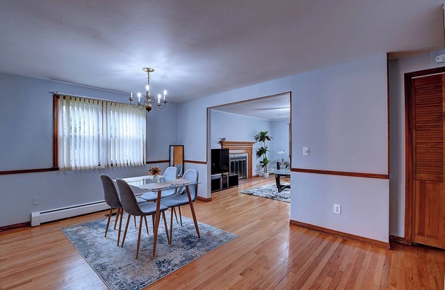 3-bedroom apartment in nice East Hartford with WiFi, AC