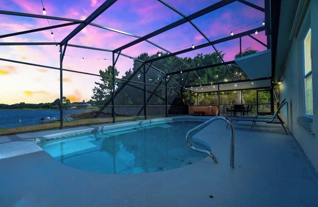 3-bedroom house in cool Davenport with AC