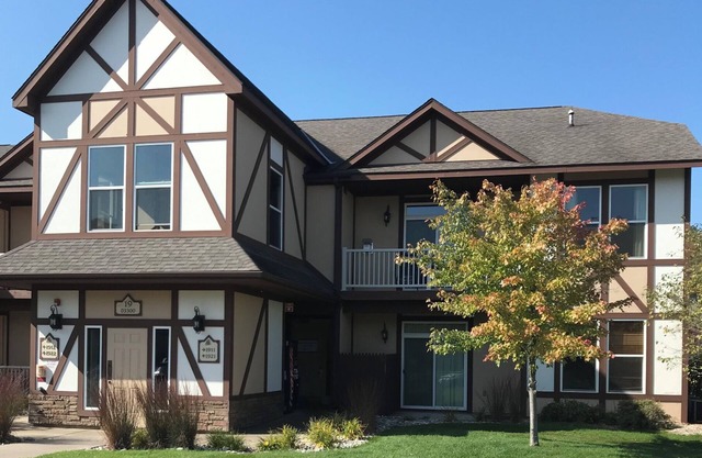3-bedroom resort in fantastic Boyne Falls with WiFi, fitness room, AC