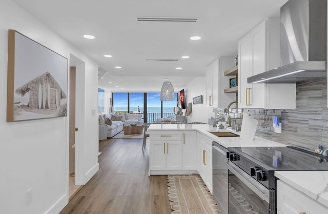 3-bedroom Townhome with Direct Ocean Views at resort in Islamorada