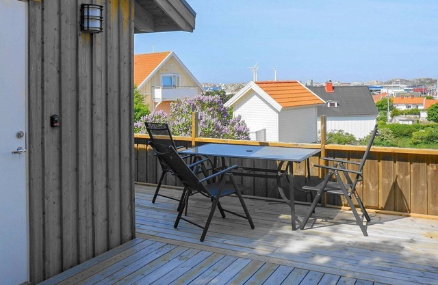 3 person holiday home in Rönnäng