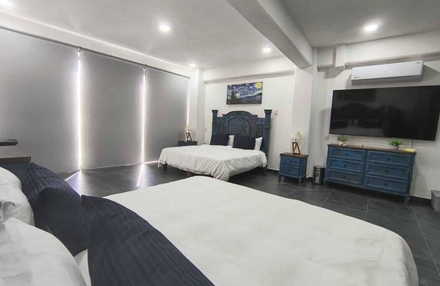 3 Private Suites in Lovely Puerto Vallarta with Jacuzzi, AC, WiFi,