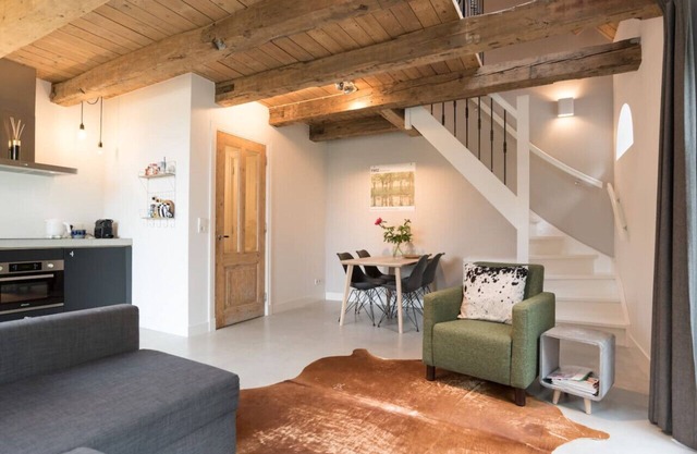 3. Quietly Located Farm Close to RAI and Train