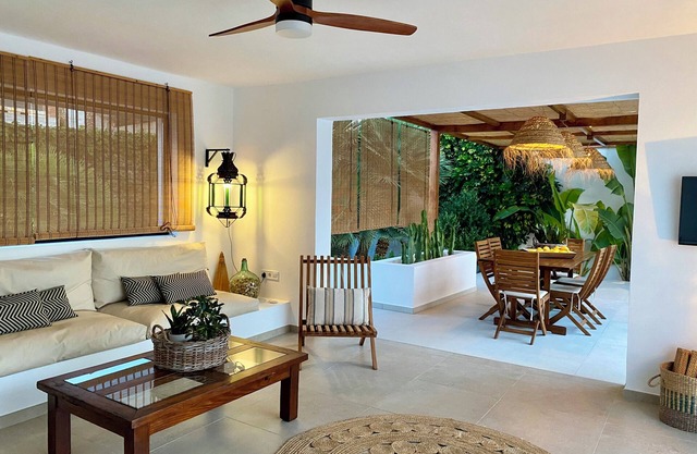 3 Rooms Villa, at 1min walking from the beach, A/A, free wifi