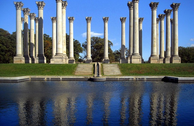 3 Stylish Group Getaway Near DC’s Must-See National Museum Attractions