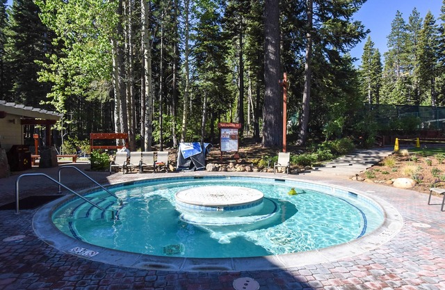 3160 Aspen Grove