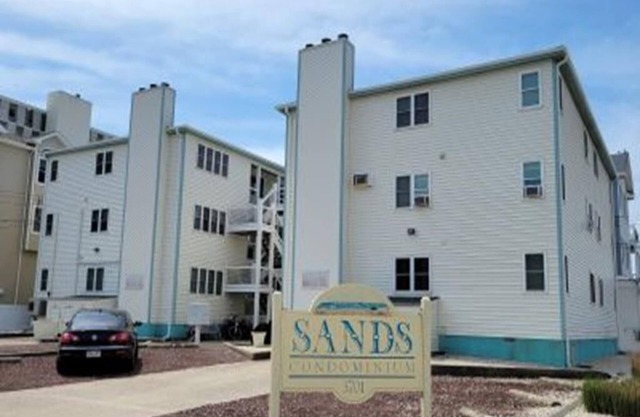 3701 Landis Avenue Unit 1B