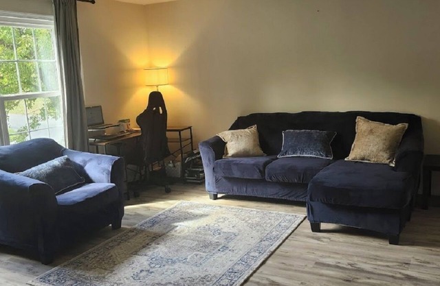 3bedroom 2bath house 45 minutes to DC, near Quantico, Fredericksburg Stafford VA