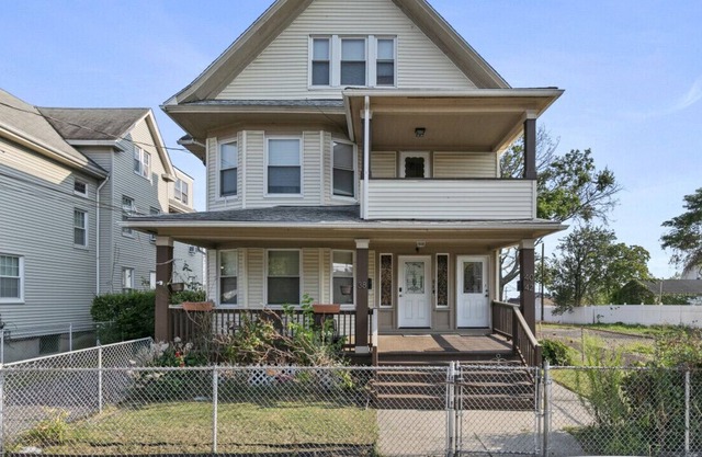 3BR near Yale New Haven/Bridgeport