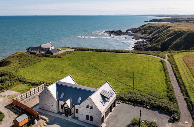 4 bedroom accommodation in Collieston, near Ellon