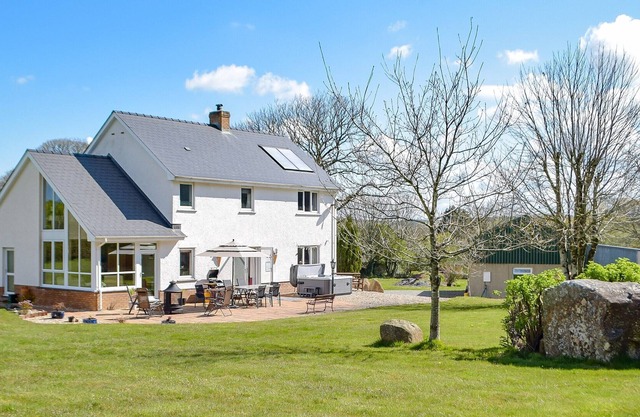 4 bedroom accommodation in Hermon, near Crymych