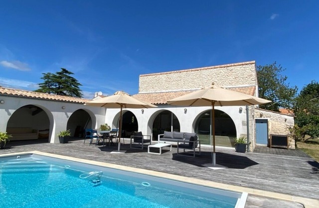 4★-rated accommodation - charm, comfort & relaxation! House with private pool