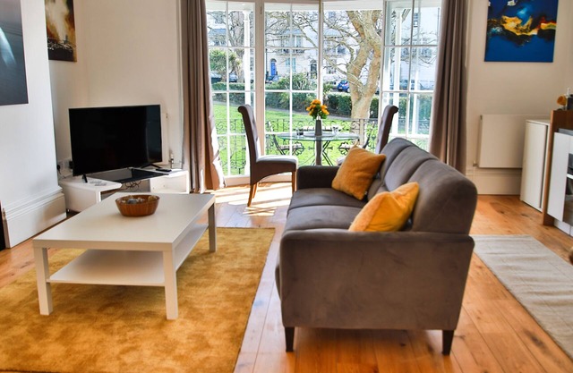 40B Wellington Suites