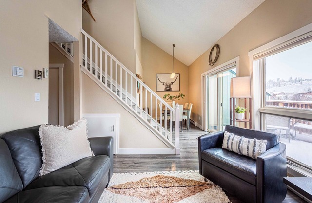 4BR Mountain Family Retreat, Fireplace + Views, 6 Mi to Ski Resort