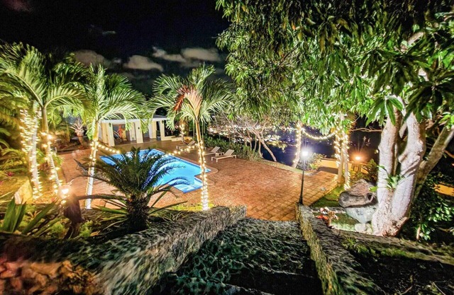 5 Ensuite Bedrooms with Saltwater Pool and Stunning Views on Lush Tropical Grounds