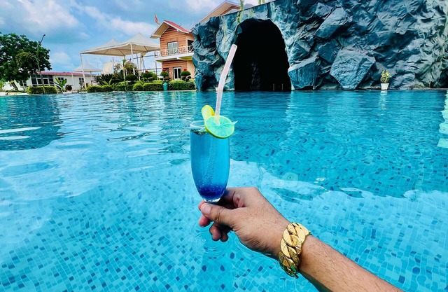 7 Hills Resort