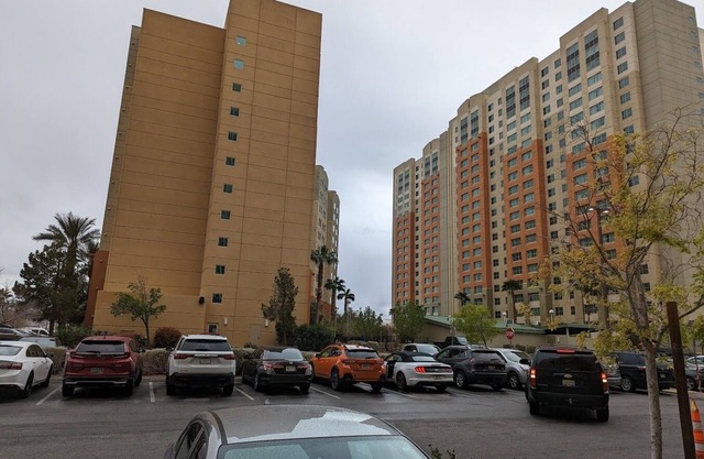 7-Night Luxury Stay at The Grandview at Las Vegas 1 BDR Suite with Full Kitchen