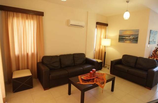 A first class 3bedroom villa,private big pool and uninterrupted sea view Wi-Fi.