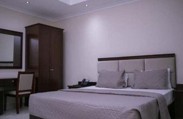 African regent hotel