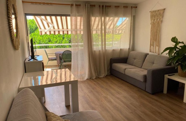 Agréable studio cabine à 5 min à pied de la plage