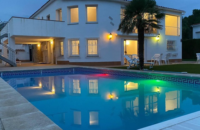 Agradable Chalet en un Entorno muy Tranquilo