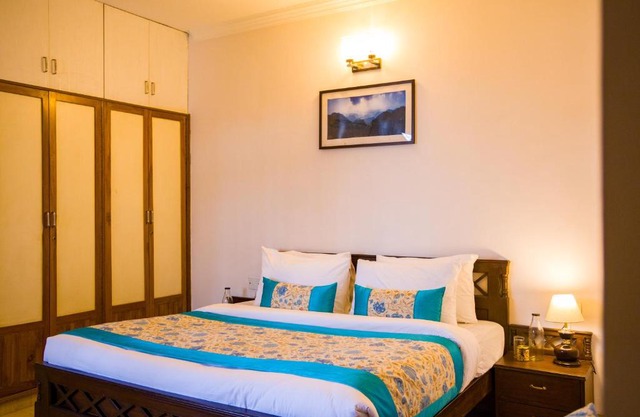 Alaya Stays Mehar Villa - 3 BHK With Garden & Scenic Views