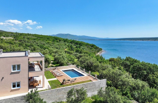 Amazing home in Maslenica with sauna