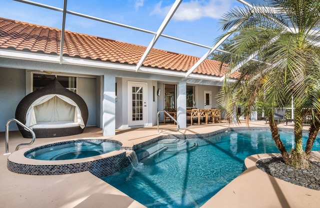 / Amazing Location/ 10 mins away from beach and Mercato/New Diamond in Naples
