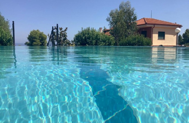 Amazing Villa with views sea in Paliouri