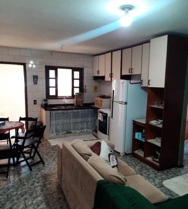 Amplo apartamento próximo ao mar, Praia de Leste