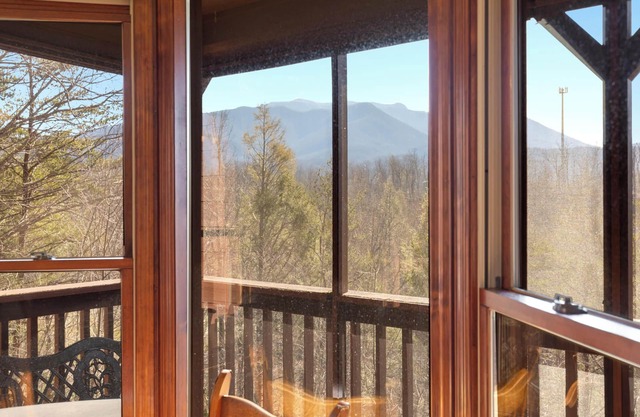 Annie's Smoky View by Jackson Mountain Homes