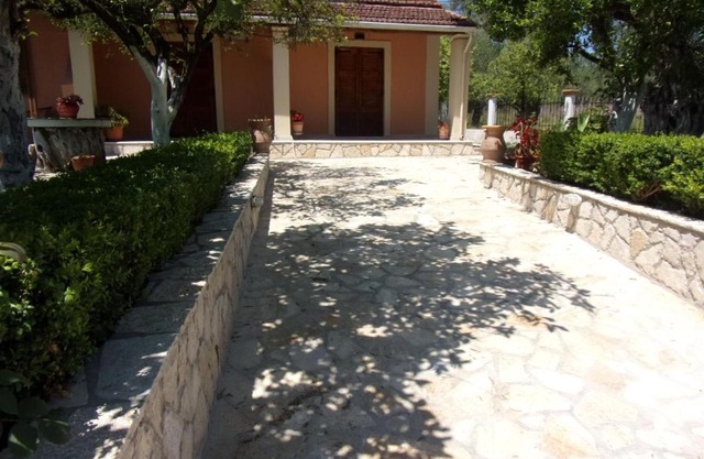 Anthoula's Garden Perivoli