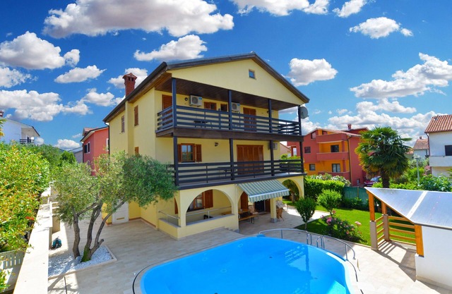 Apartment 1624