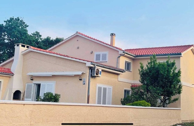 Apartment 4 m from the sea