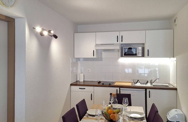 Apartment 'Appartement T3' with Shared Pool and Air Conditioning