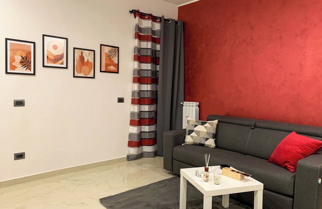 Apartment complete of all services a stone's throw from Catania Center, Etnaland
