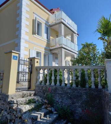 Apartment in Ika with sea view, balcony, air conditioning, WiFi 5025-2