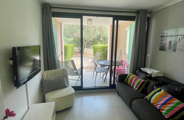 Apartment in the parks of grimaud