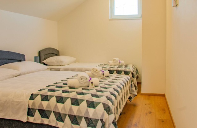 Apartment Martin-vacation nearby National park Krka