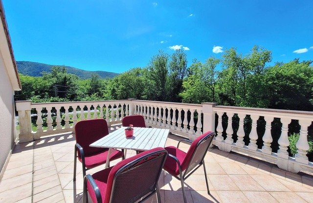Apartment Nenad (97147-A1) - Tribalj