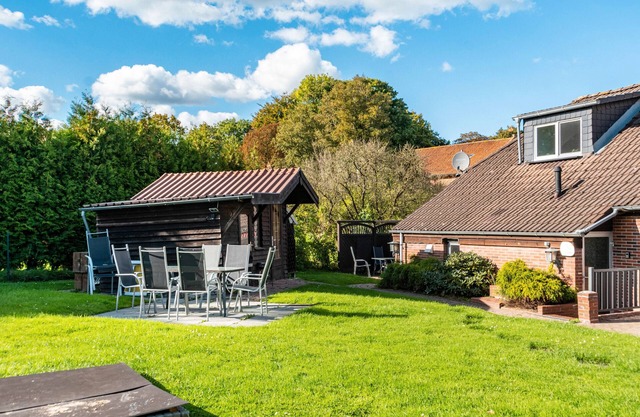 Apartment 'Nordsee - Wattwurm' with Wi-Fi & Garden