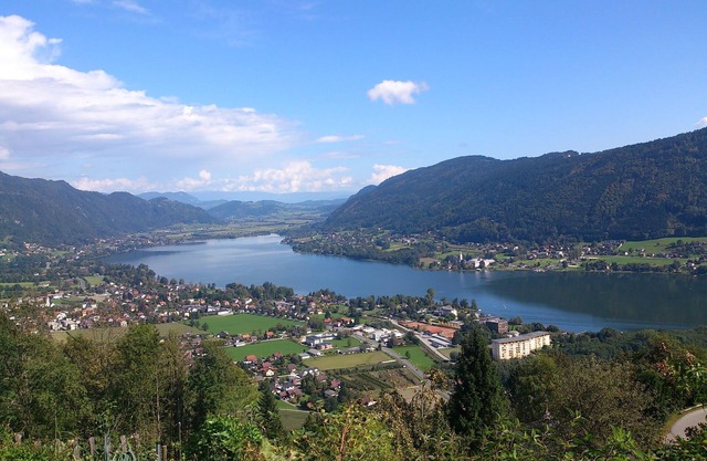 Apartment on Lake Ossiach, free entry to the lido, apartment for