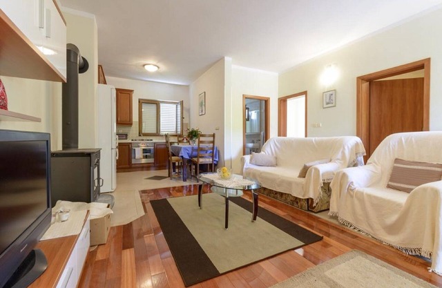 Apartment Petar - Two Bedroom Apartment with Terrace (A4+1)